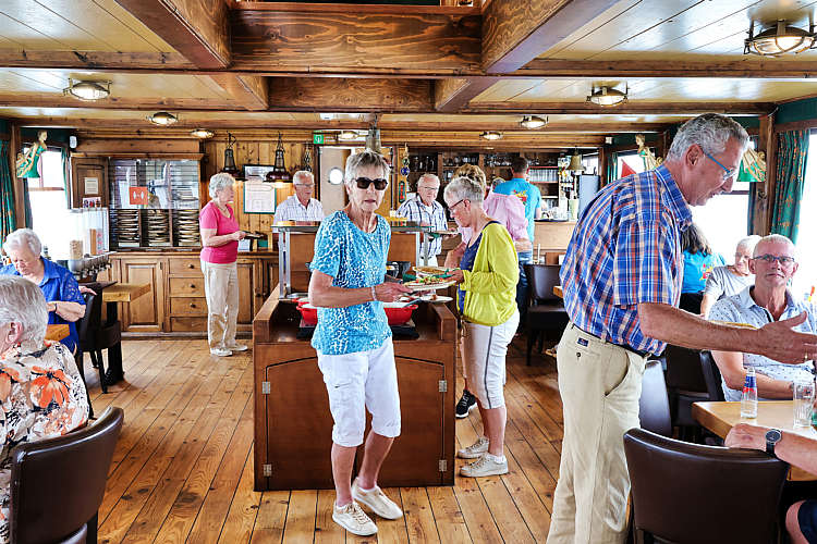 18 mei 2022 - Seniorenuitje-Pannenkoekenboot_070